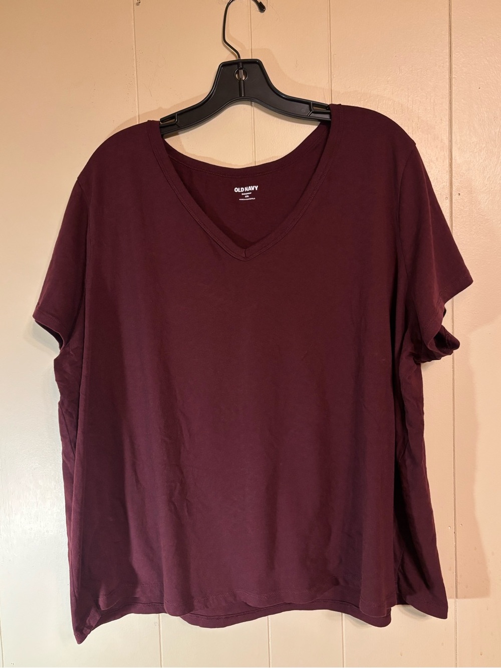Old Navy Women’s Short Sleeve V-Neck Tee — Wine